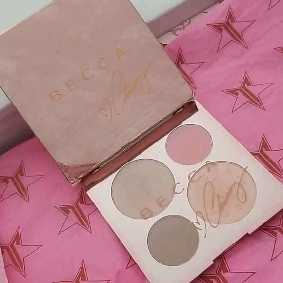 Becca x Chrissy highlighter palette - Picture 2 of 4